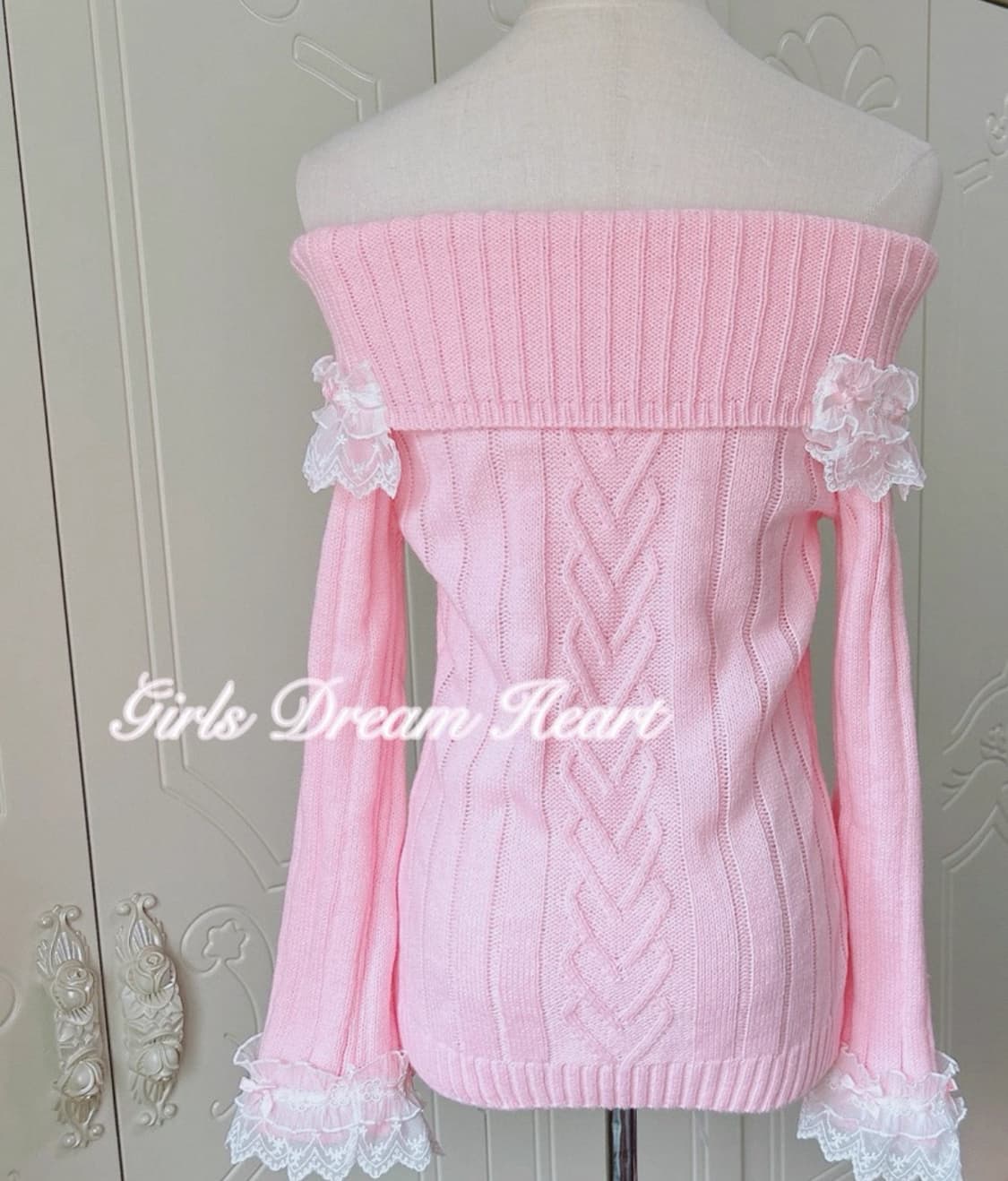 💗 헬로키티 핑크 오프숄더 갸루 캐캐체깔 니트 상품이미지6