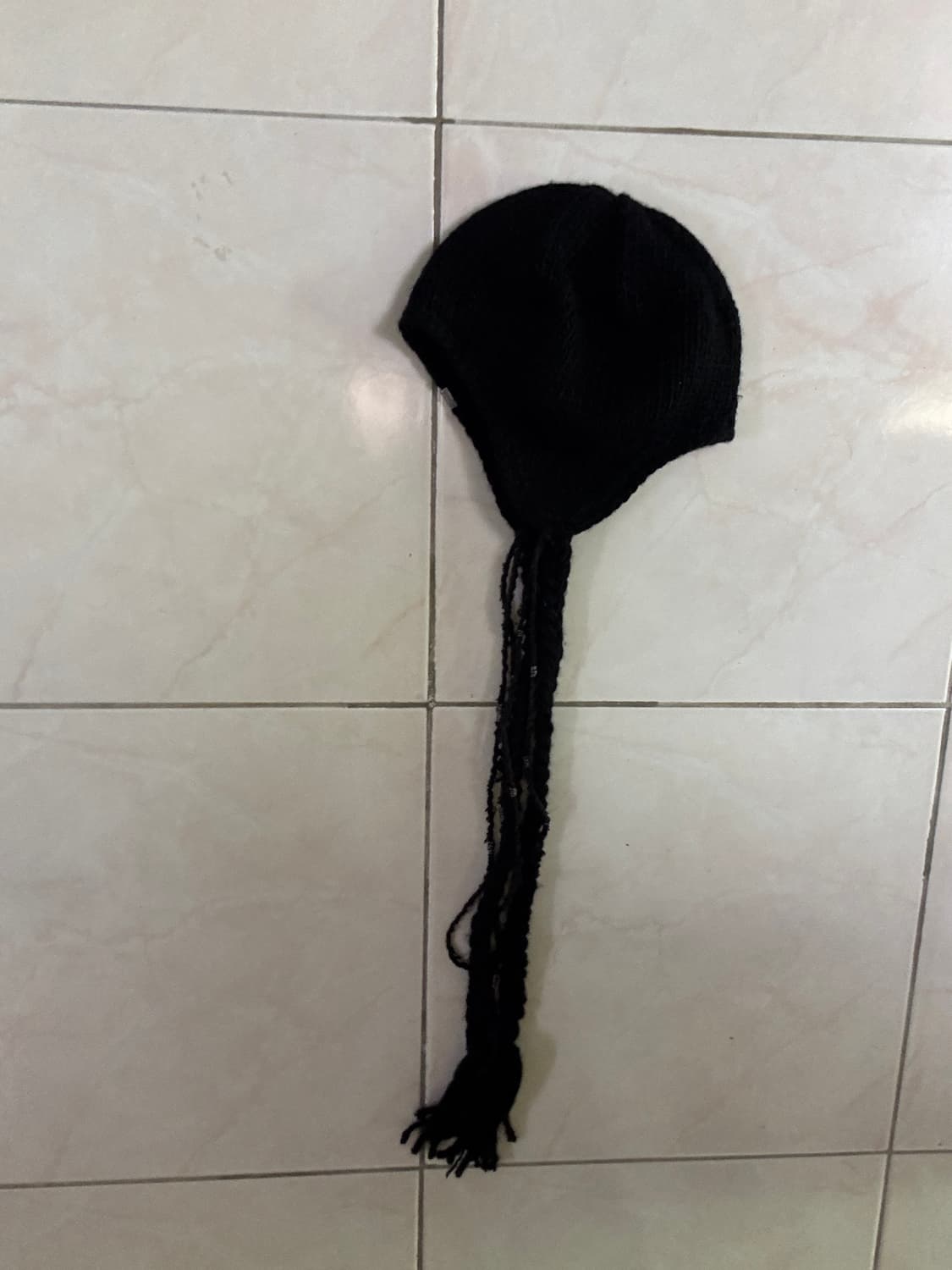 Hyein seo Tassel Beanie 혜인서 테슬 비니 상품이미지3