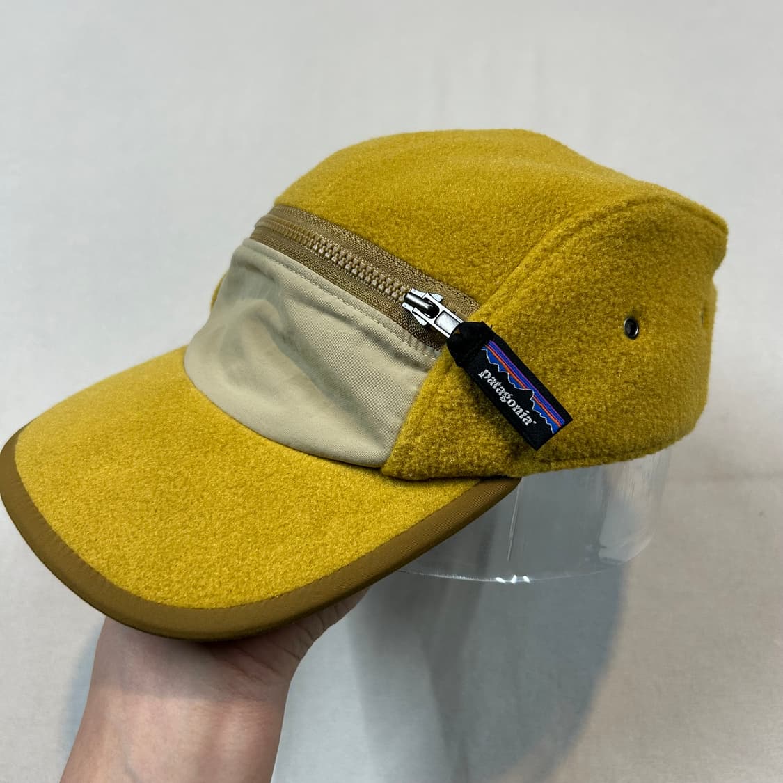 파타고니아 옐로우 플리스 캠프캡 모자 지퍼포켓 상품이미지2