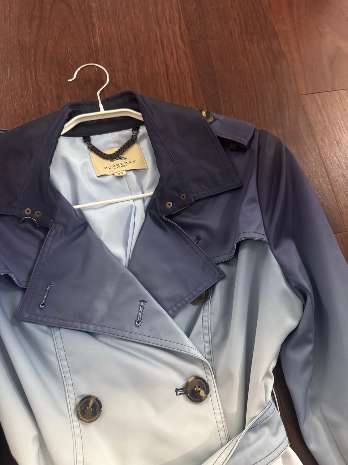 버버리 컬렉션라인 그라데이션 트렌치코트 상품이미지2