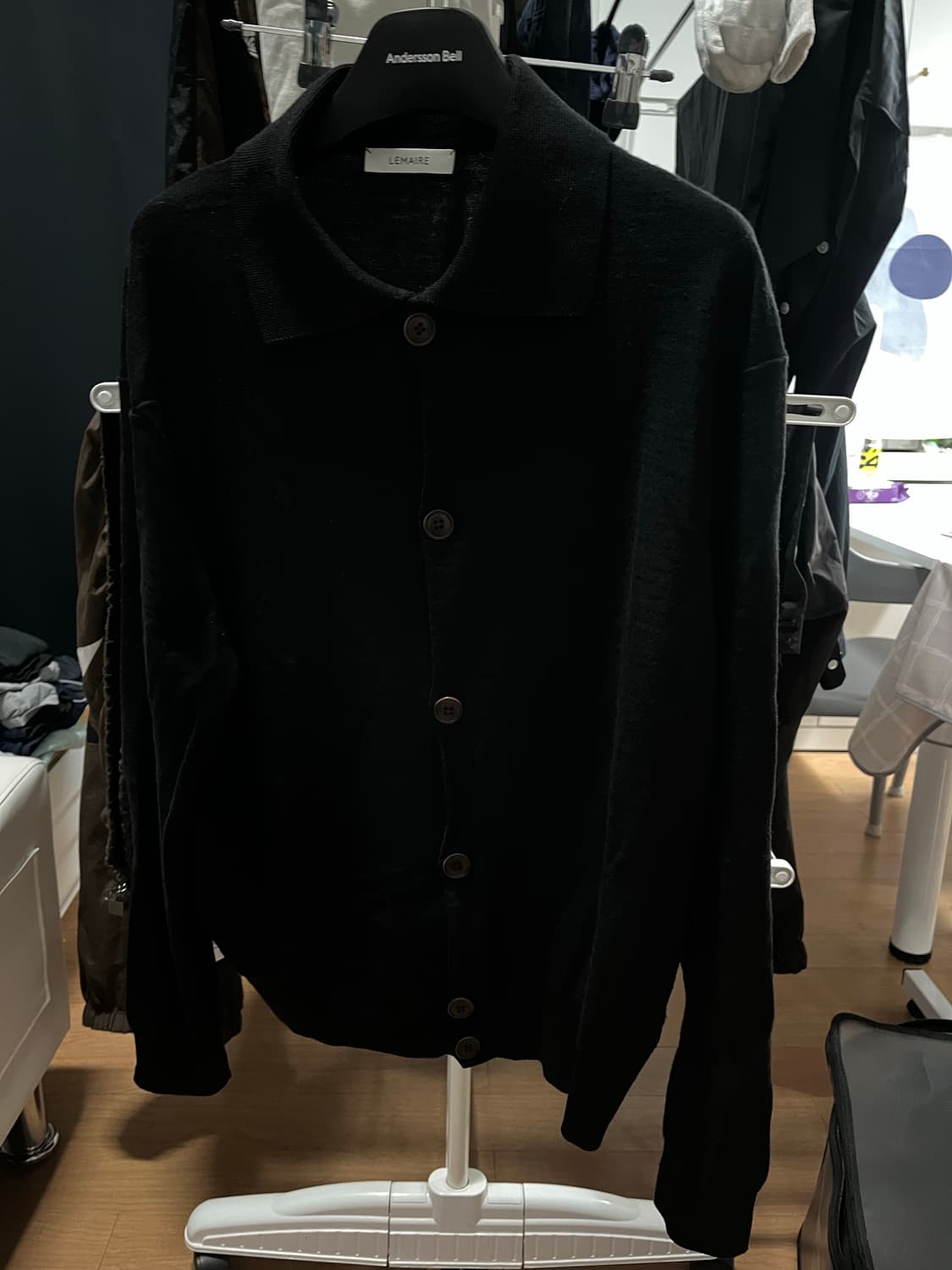 르메르 컨버터블 가디건 블랙 S 팝니다 상품이미지1