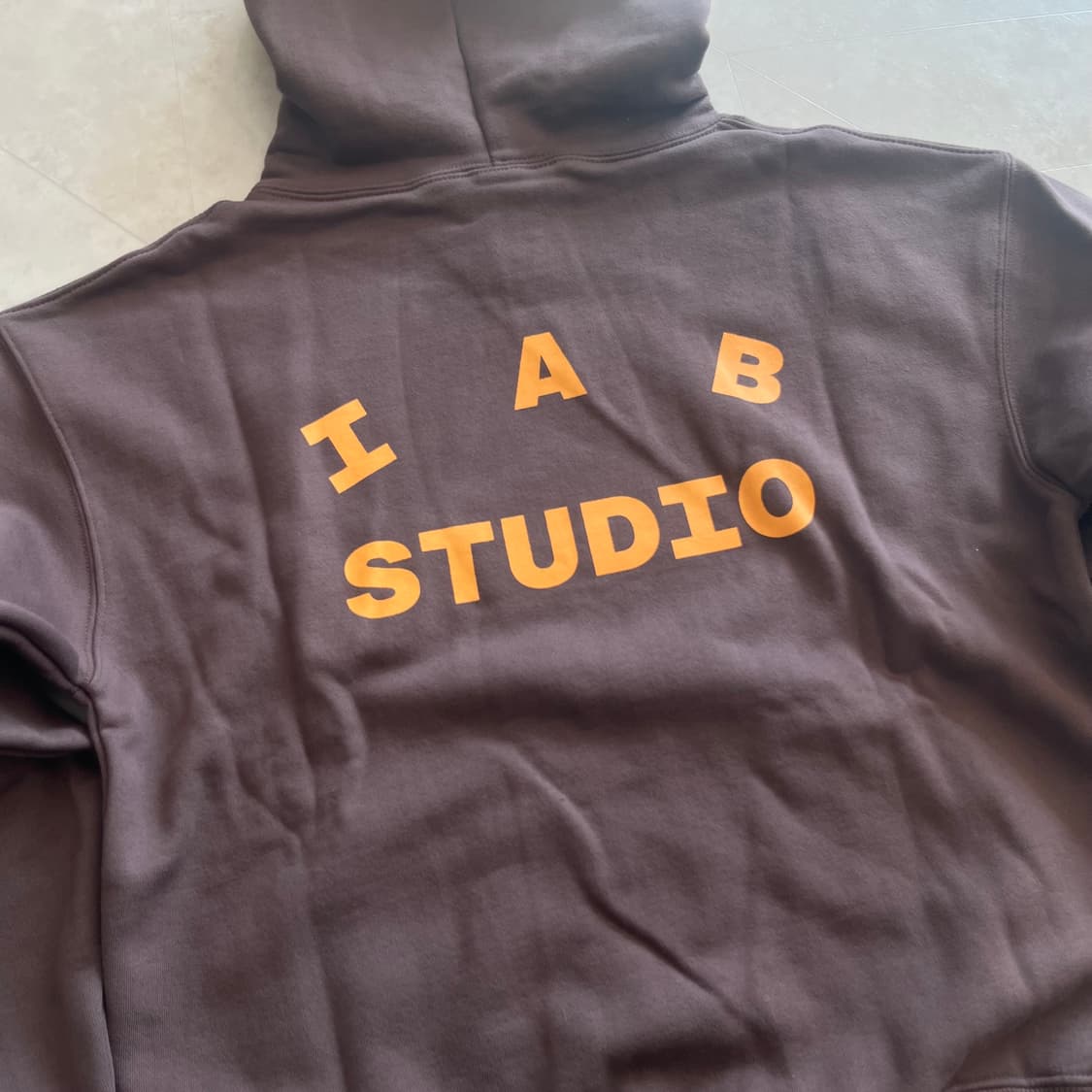 새상품(S)아이앱스튜디오 IAB 기아타이거즈 후드티 브라운 상품이미지1