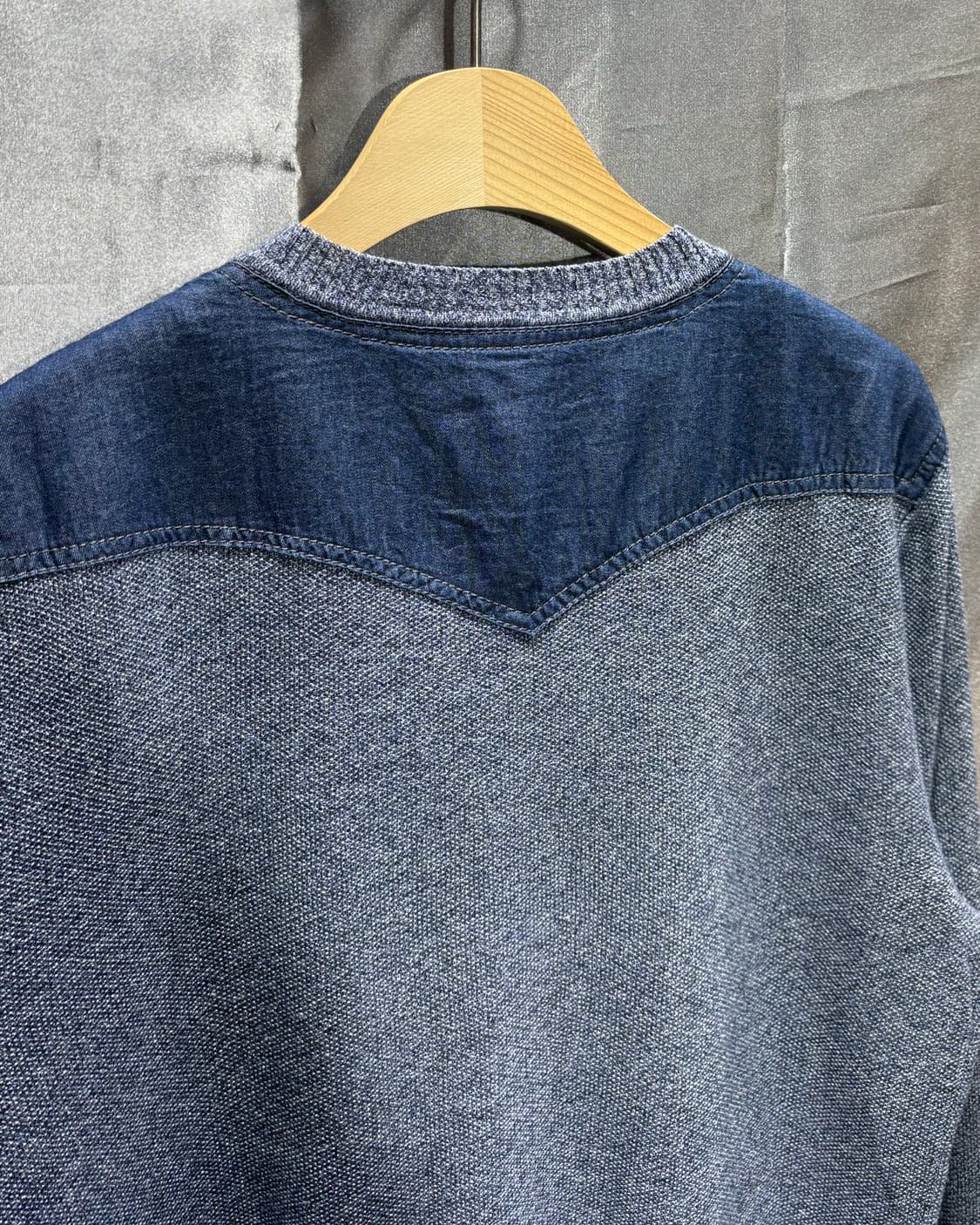 S DIESEL 디젤 트윙클 그레이블루 원포켓 니트  상품이미지4