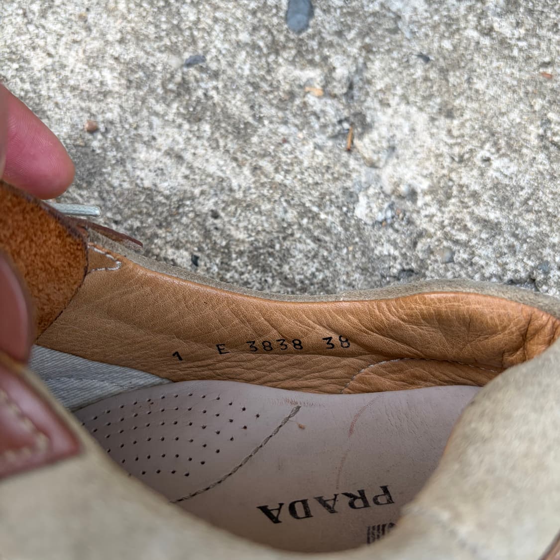 프라다 카 슈즈 상품이미지3