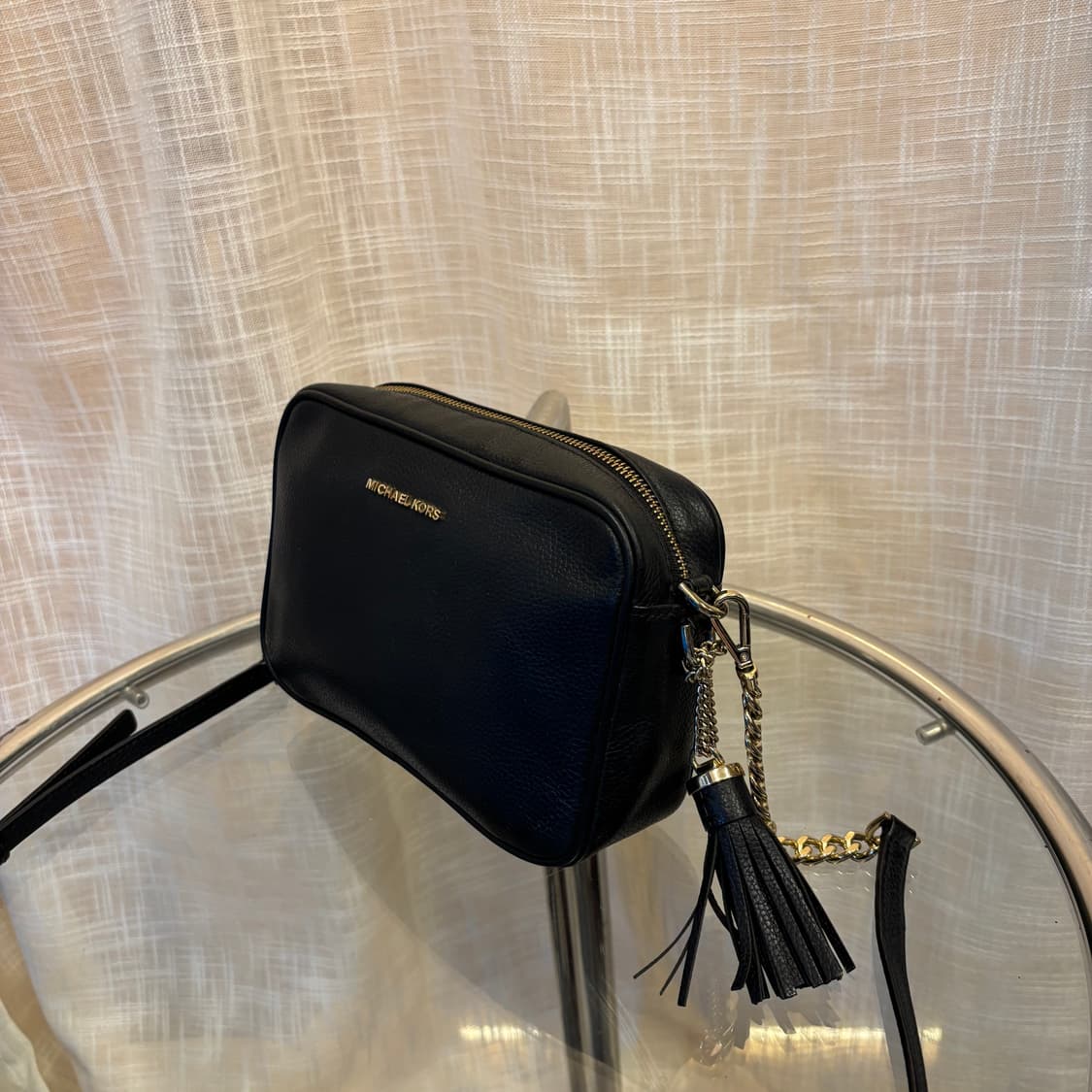 정품 마이클코어스 태슬 크로스백     상품이미지3