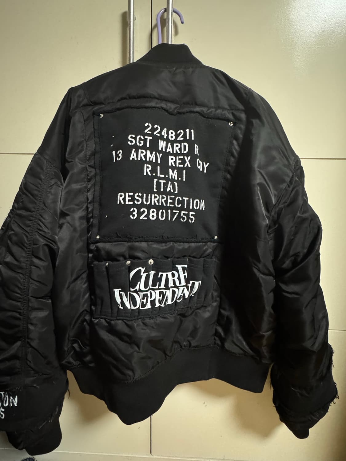 레저렉션13 리버시블 패치워크 ma-1 블랙 M size 판매 상품이미지2