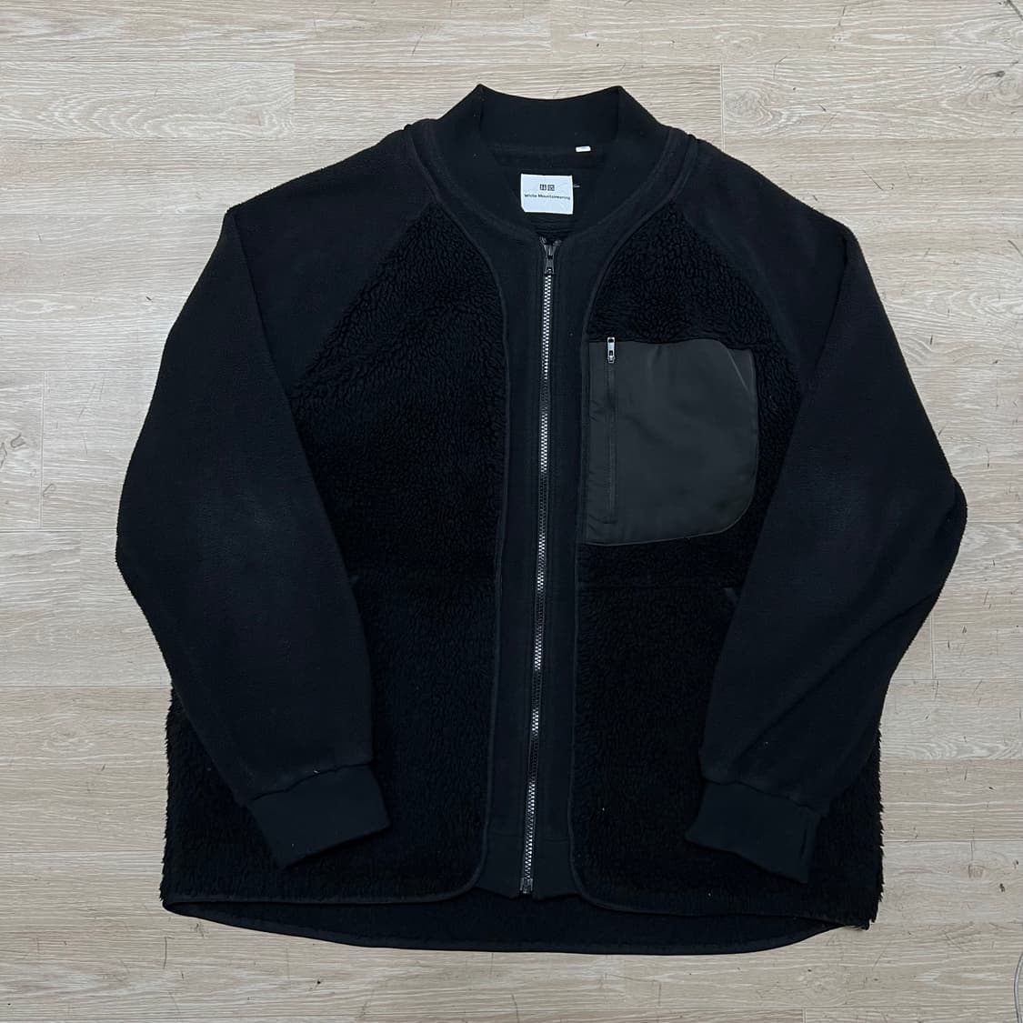 유니클로 X 화이트 마운티니어링 포켓 뽀글이 후리스 [블랙] XL/105 상품이미지1