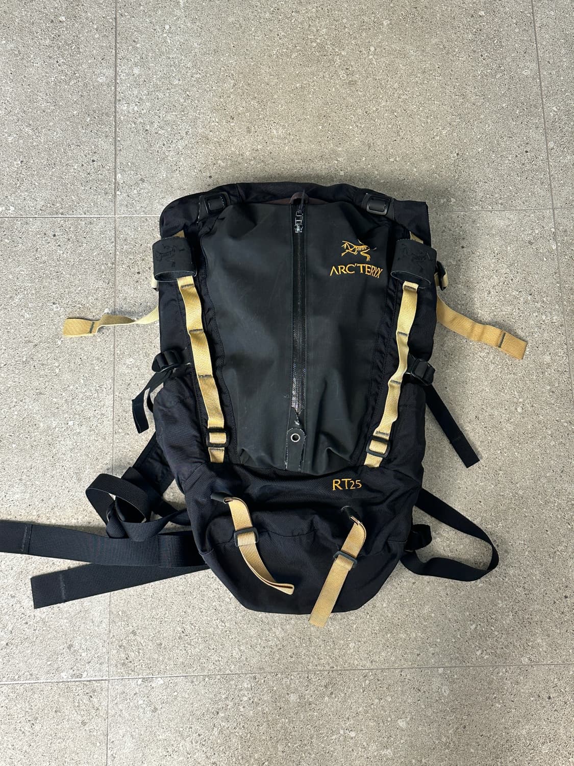 아크테릭스 RT25 블랙 상품이미지1