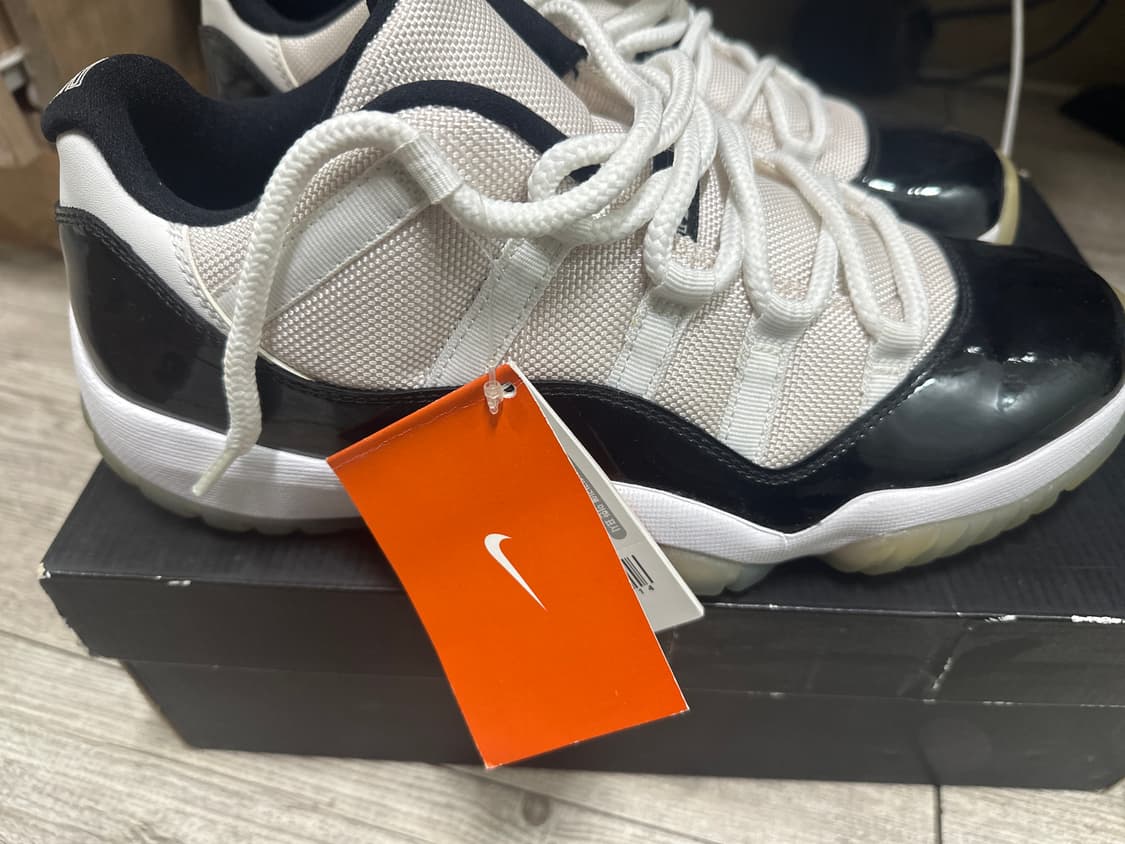 조던11레트로우 블랙화이트 콩코드 상품이미지6