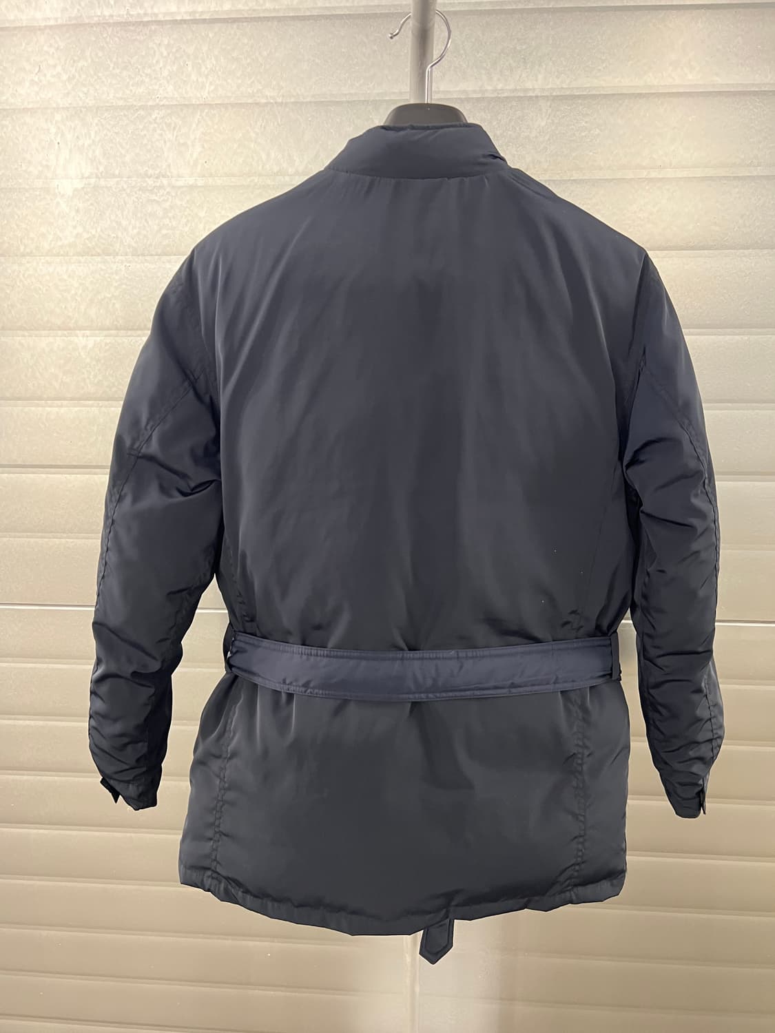 클래식 벨티드 네이비 패딩 자켓 105 사이즈 상품이미지5