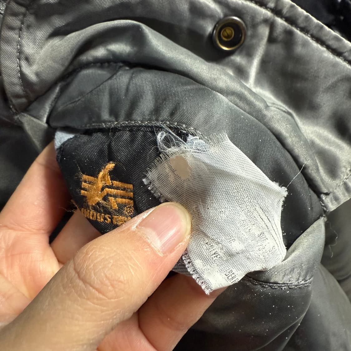 S 알파인더스트리 리버시블 ma-1 그레이 항공  자켓 상품이미지6