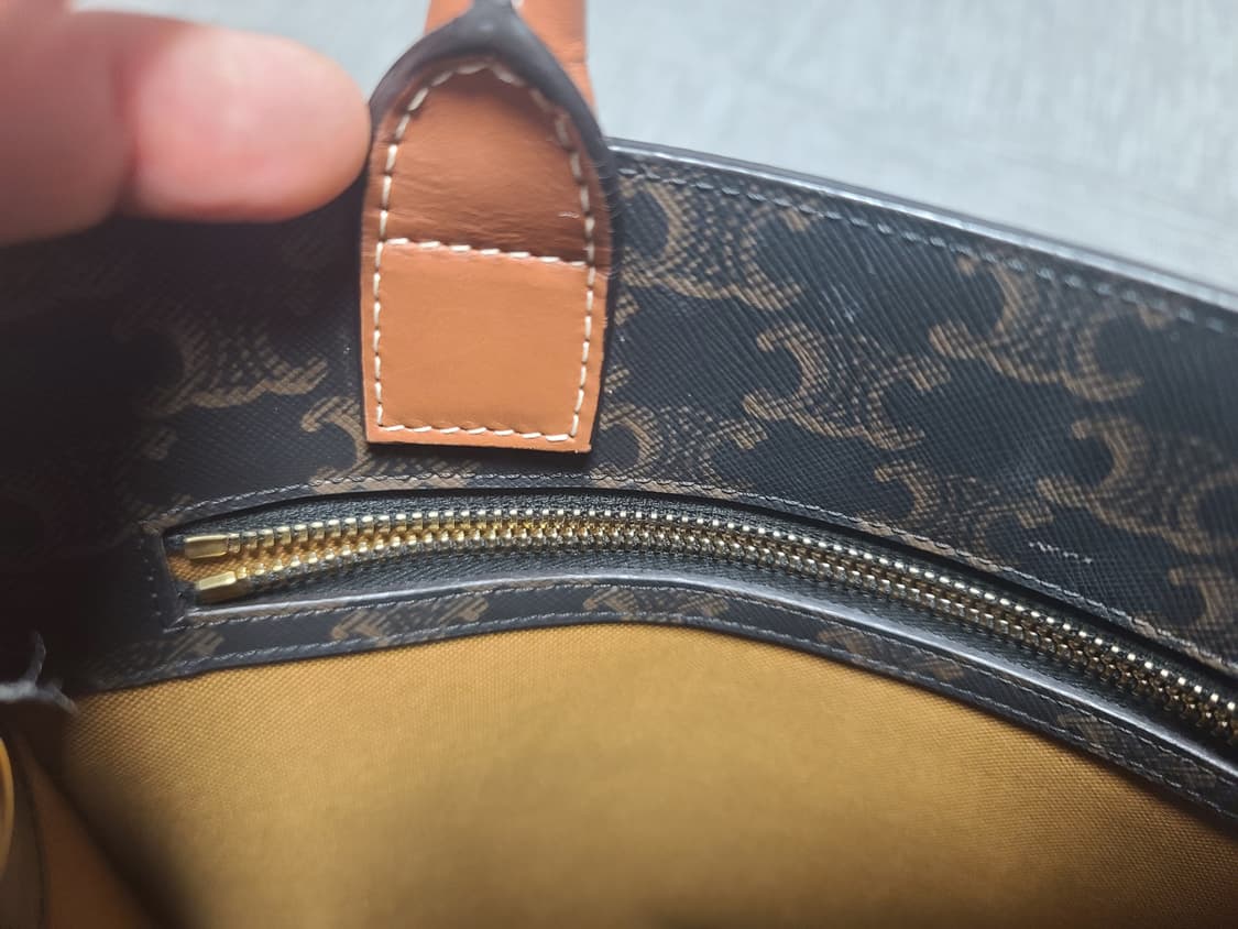 셀린느 트리오페 카바스 토트백 스몰 상품이미지8