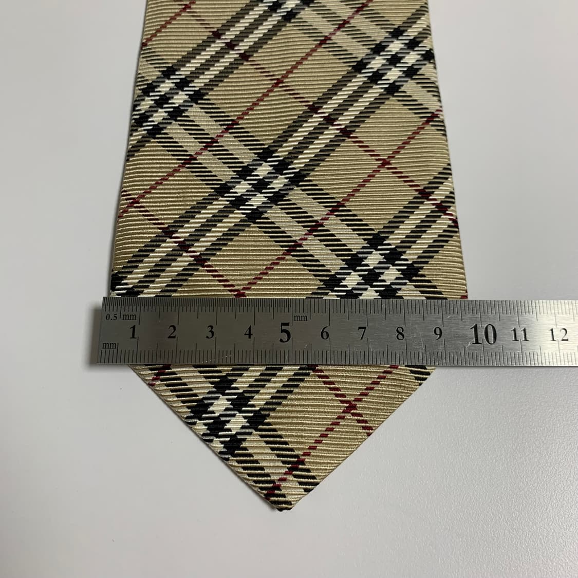 버버리(BURBERRY) 노바체크넥타이 명품 A+등급 신형라벨 상품이미지10