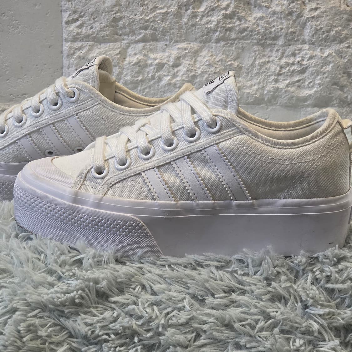 1a-2:아디다스 니짜 플랫폼 화이트 캔버스(220mm)-상태굿 상품이미지2