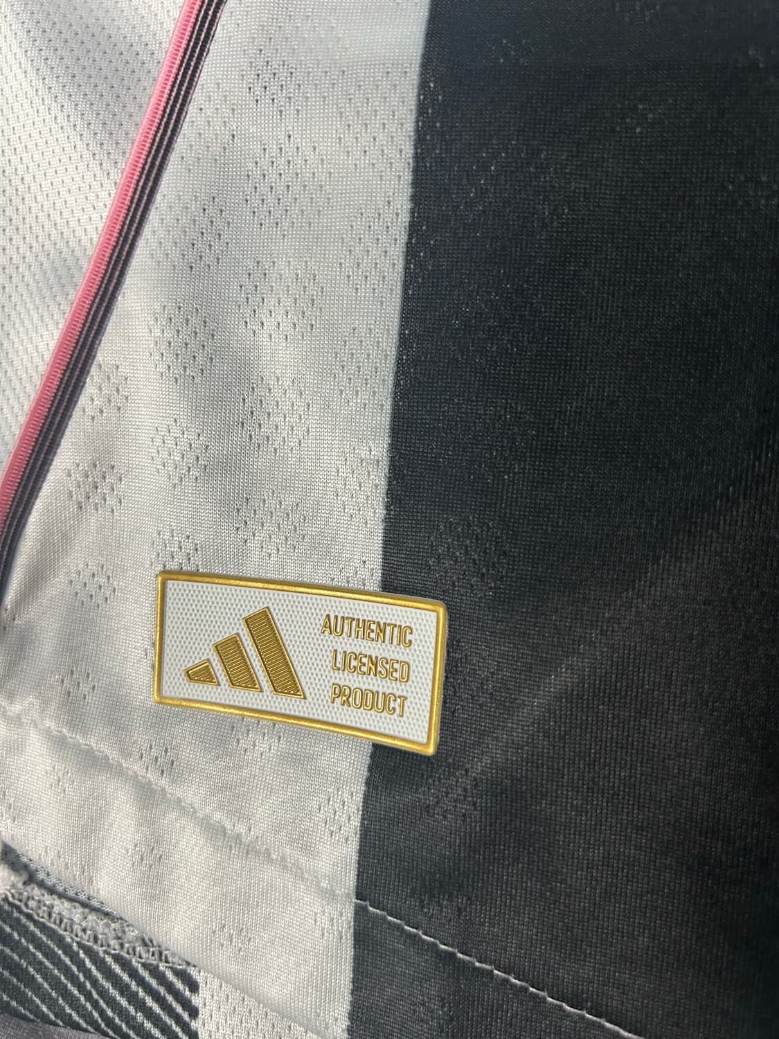 25/26 유벤투스 홈 유니폼 상품이미지5