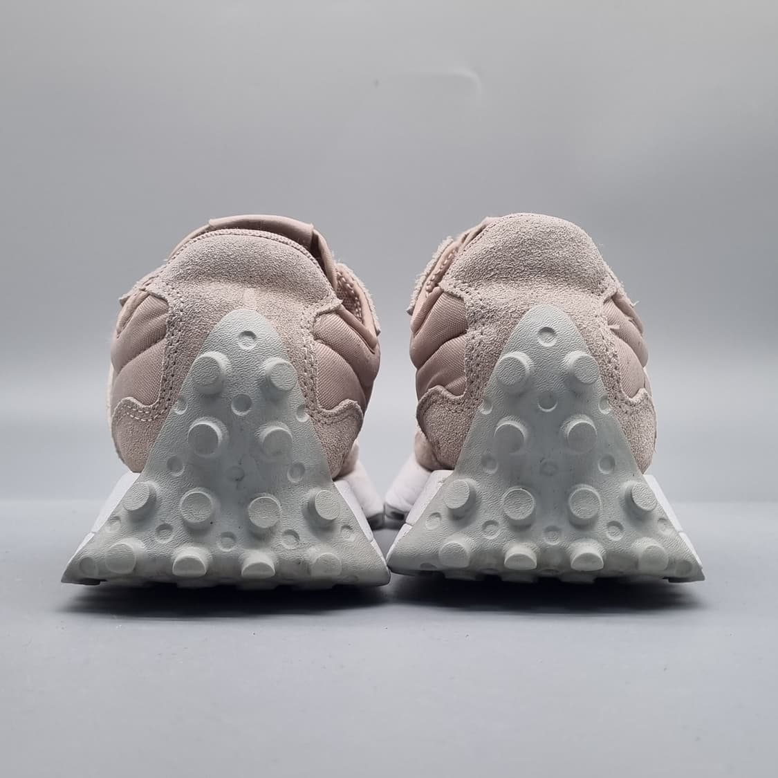 뉴발란스327 프리미엄 지퍼라인 운동화235 상품이미지4