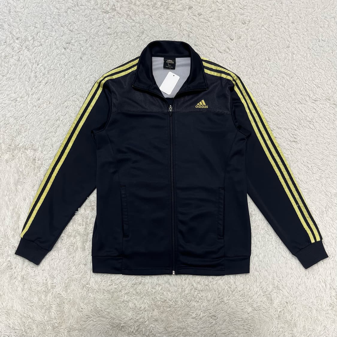Adidas black gold jersey 상품이미지4