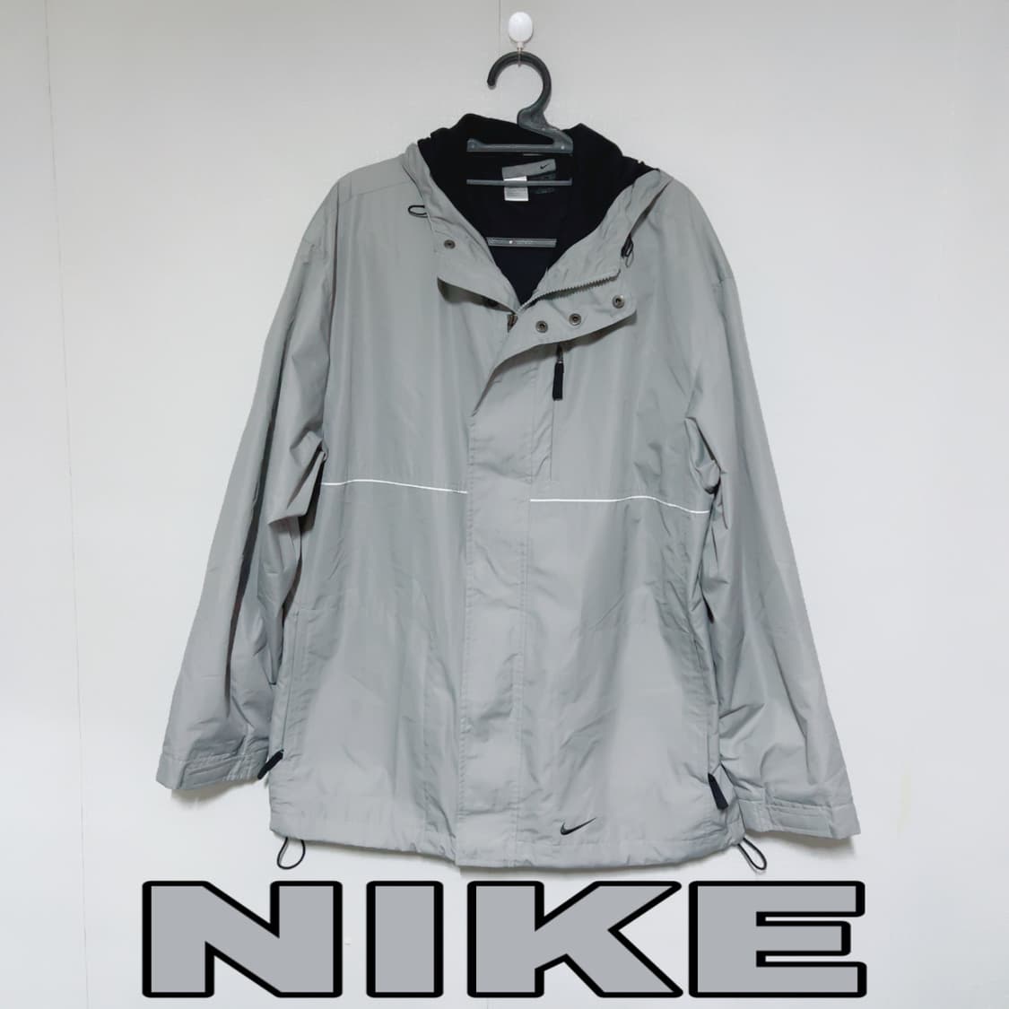 나이키 올드스쿨 실버 봄 바람막이 상품이미지1