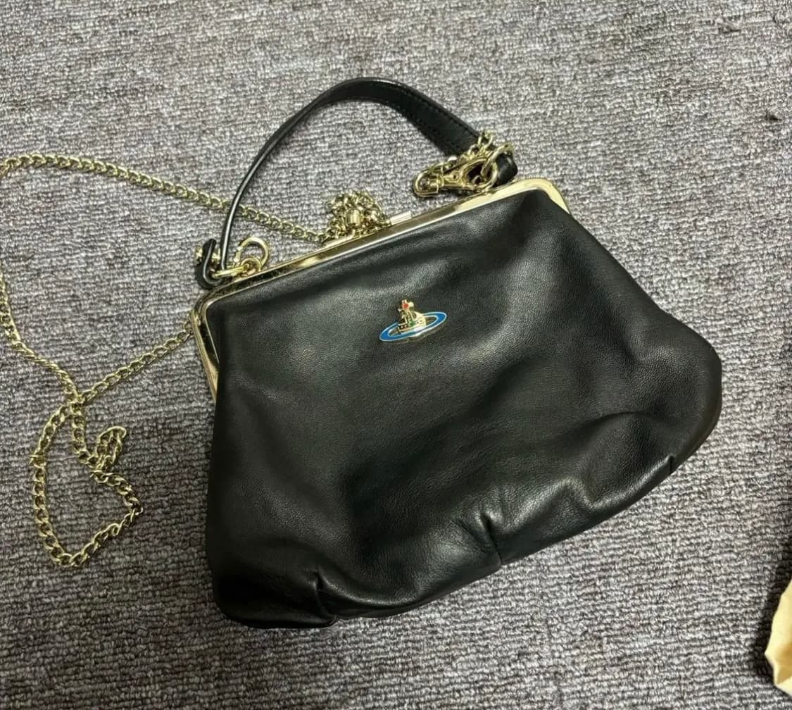 비비안웨스트우드 펄스백 블랙 비비안 가방 복조리백 상품이미지1