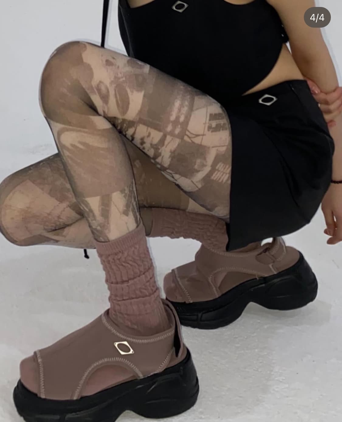 미스치프 22ss 스트랩 크롭 슬리브리스 미니 스커트 셋업 세트 상품이미지2