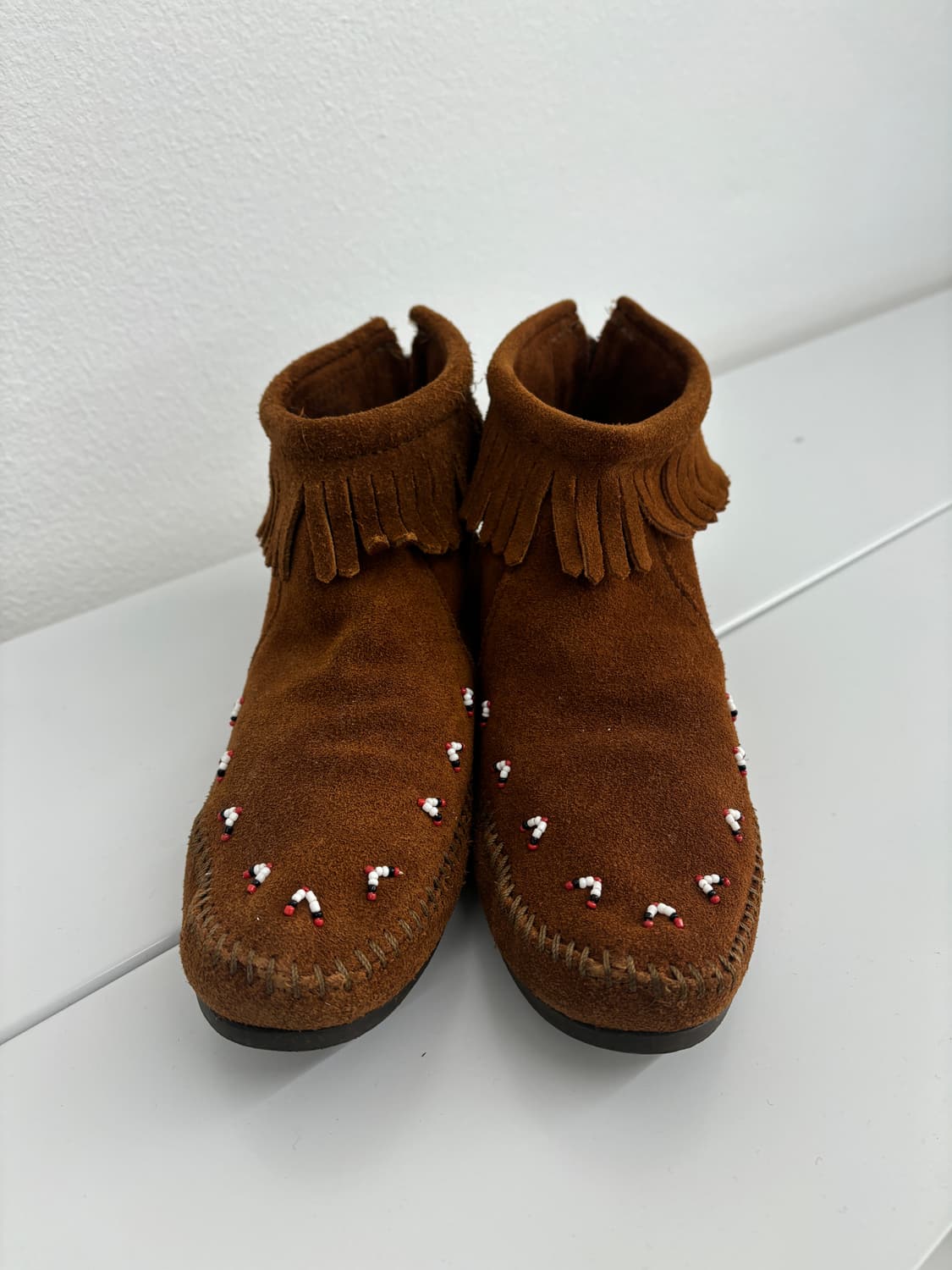 Minnetonka 프린지 부츠 스웨이드 상품이미지1