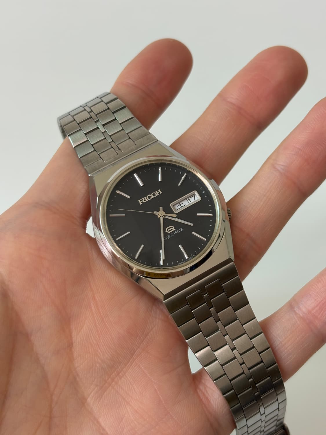 1980s Black Dial Silver Riquartz 상품이미지3
