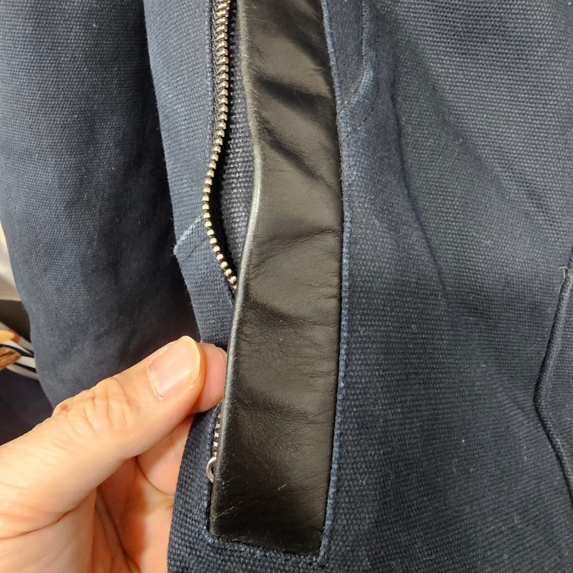 무스너클 스틸링 여성패딩 상품이미지2