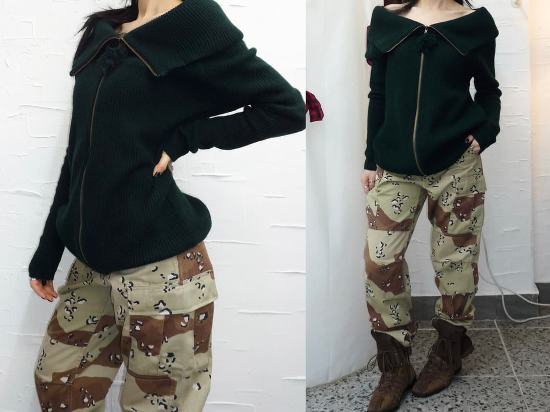 Deep green off-shoulder zip up 상품이미지1