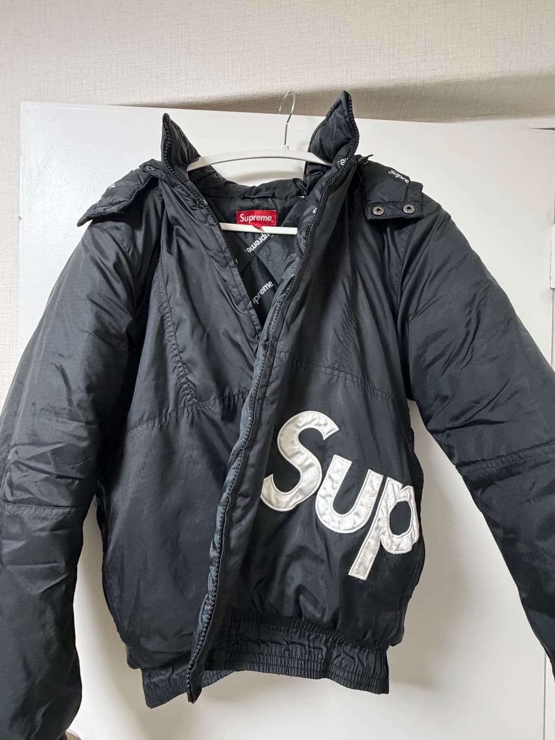 슈프림 16fw 사이드로고 패딩 상품이미지1