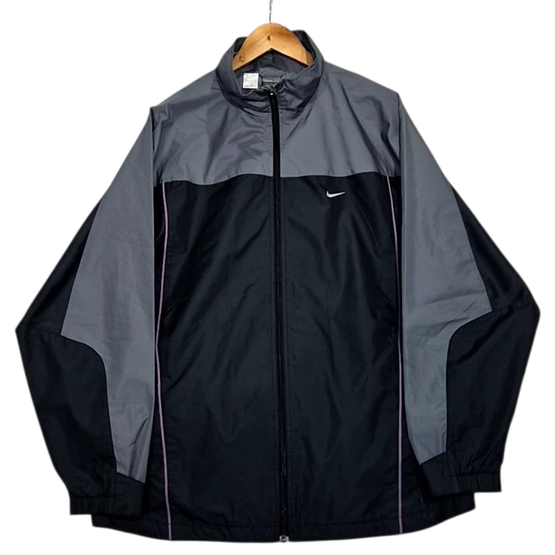 나이키 솔로스우시 바람막이 상품이미지1