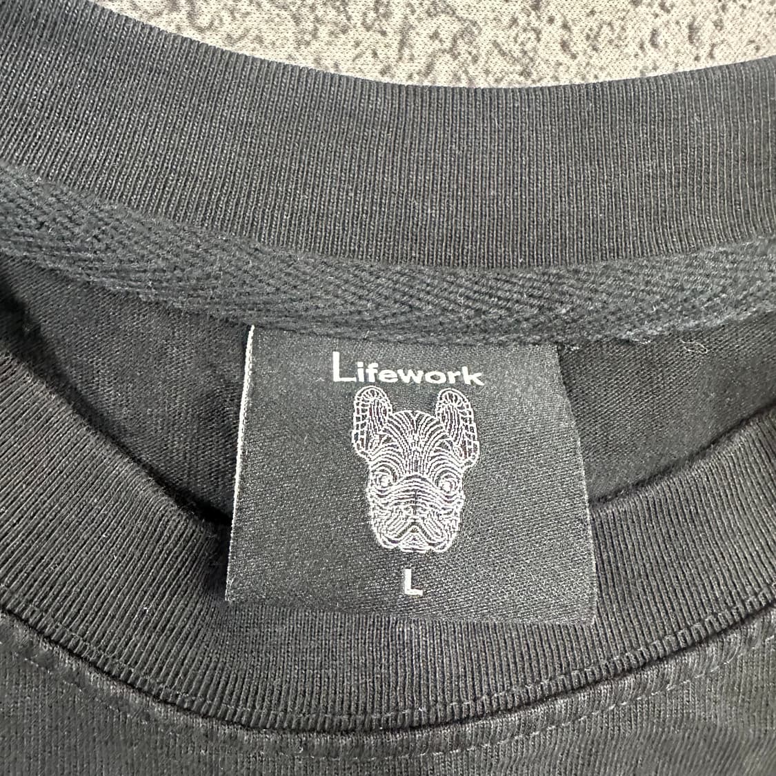 ✨ (바배) 라이프워크 빅로고 블랙 반팔티  상품이미지3