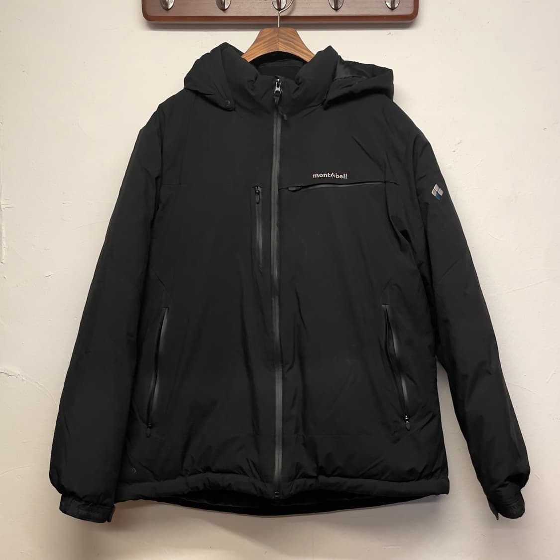 몽벨 2 layer 블랙 패딩 자켓   상품이미지1