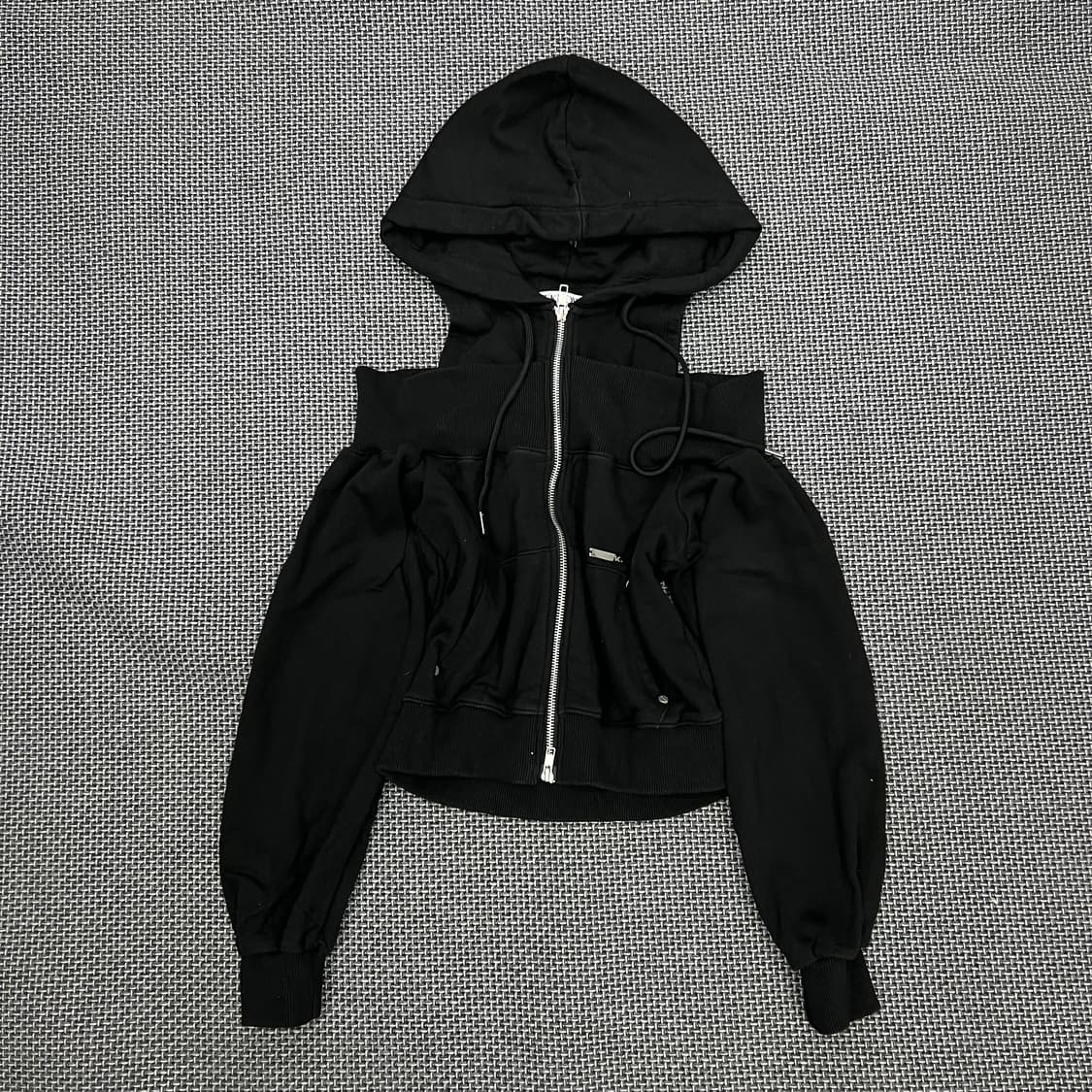 착샷O 낫노잉 오프숄더 후드집업 상품이미지1