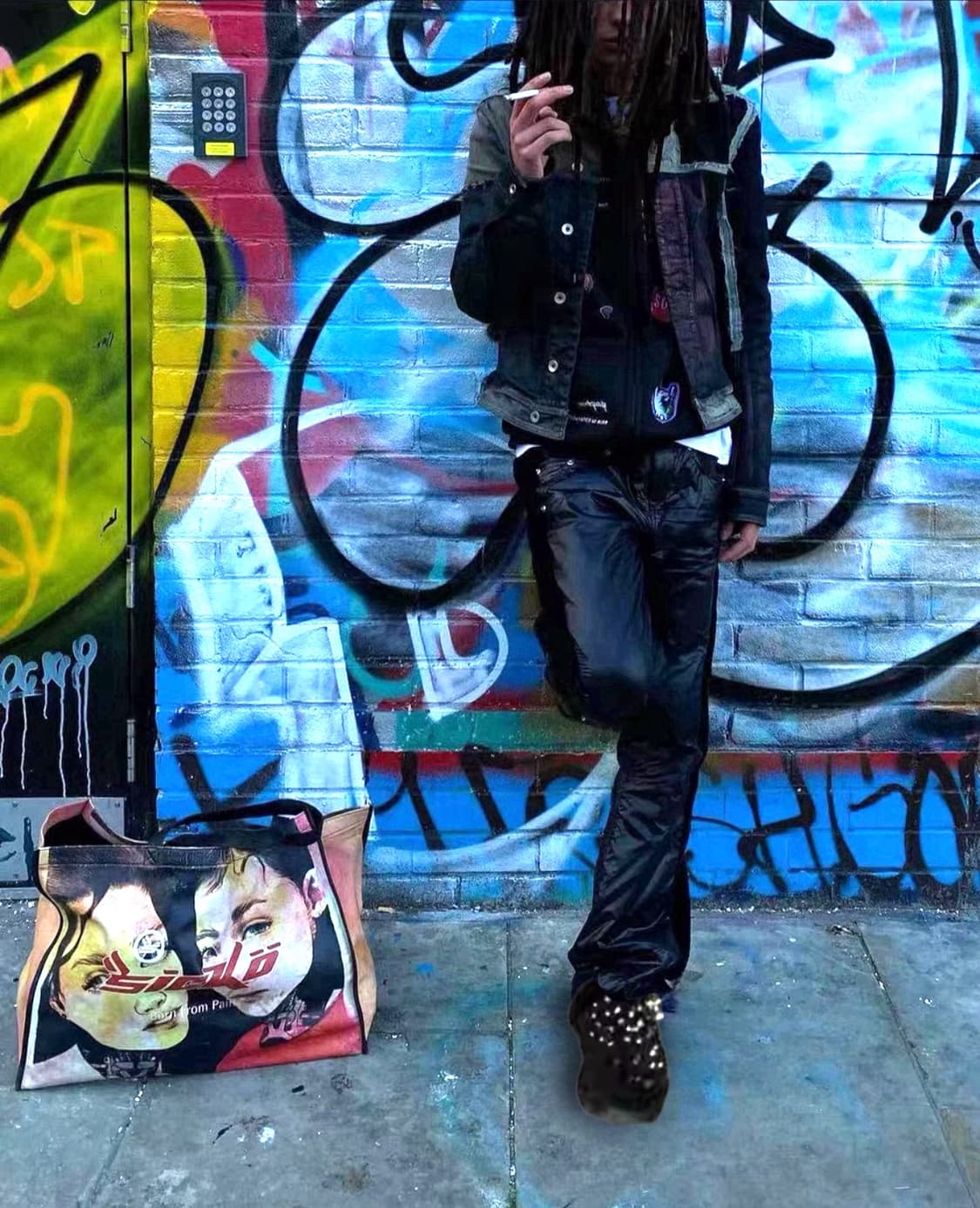 GIVENCHY 마쉬멜로우 스터드 장식 스웨이드 블랙 뮬 상품이미지1