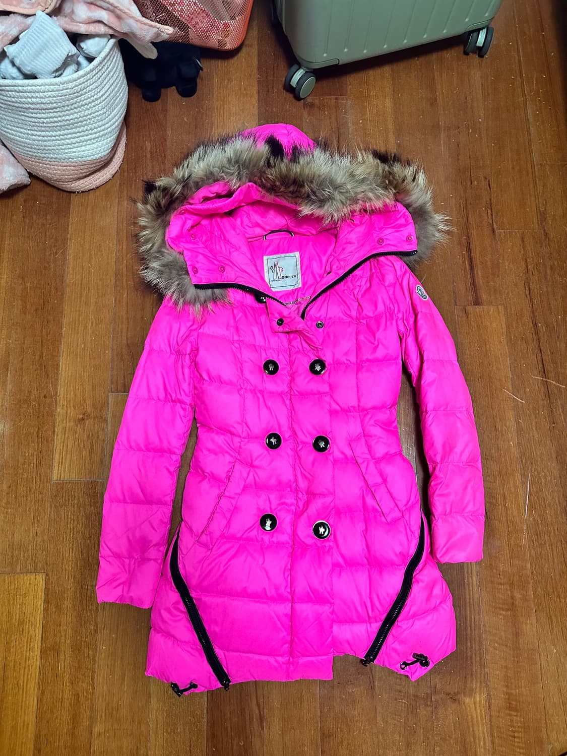 몽클레르 퍼 핑크 후드 패딩 상품이미지1