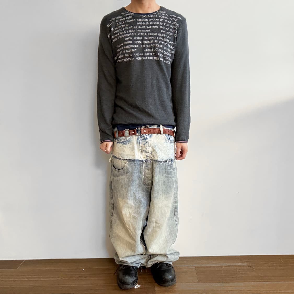 Typography Lettering Crewneck Knit 상품이미지3