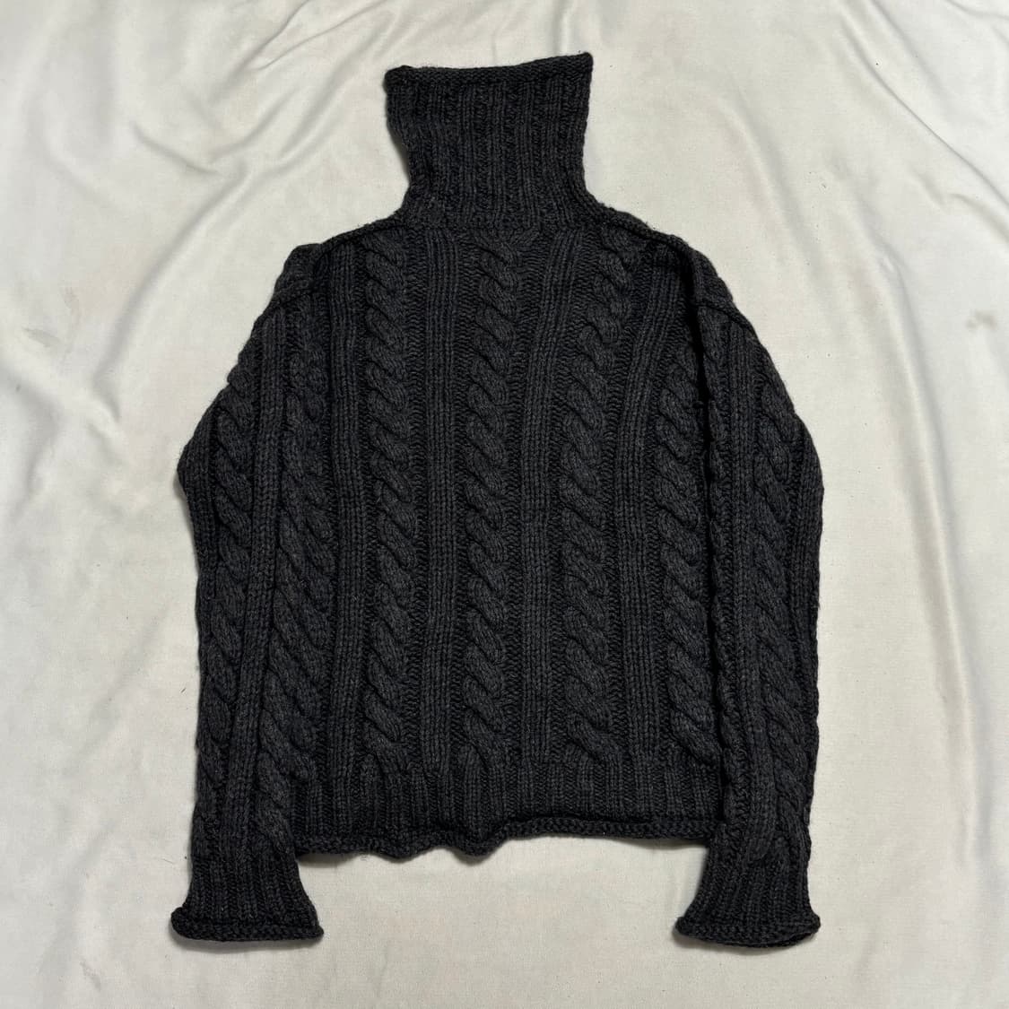 100 돌체앤가바나 챠콜 목폴라 케이블 니트 상품이미지3