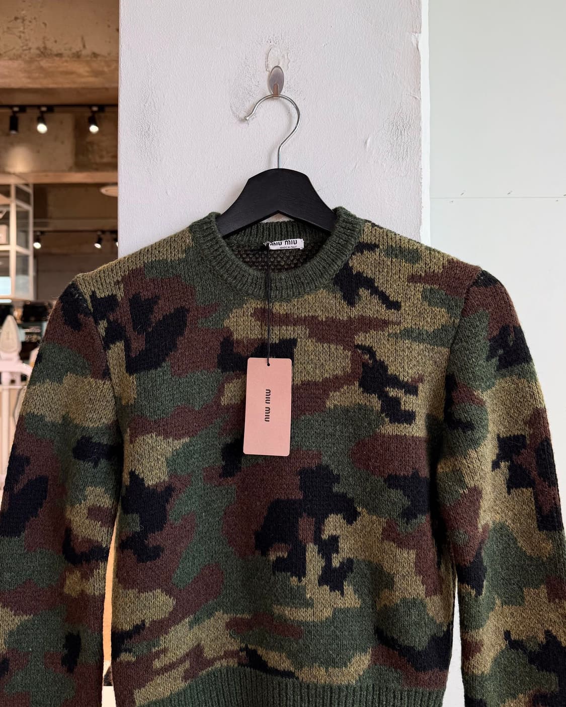 미우미우 19fw 런웨이 피스 카모플라쥬 니트  상품이미지2