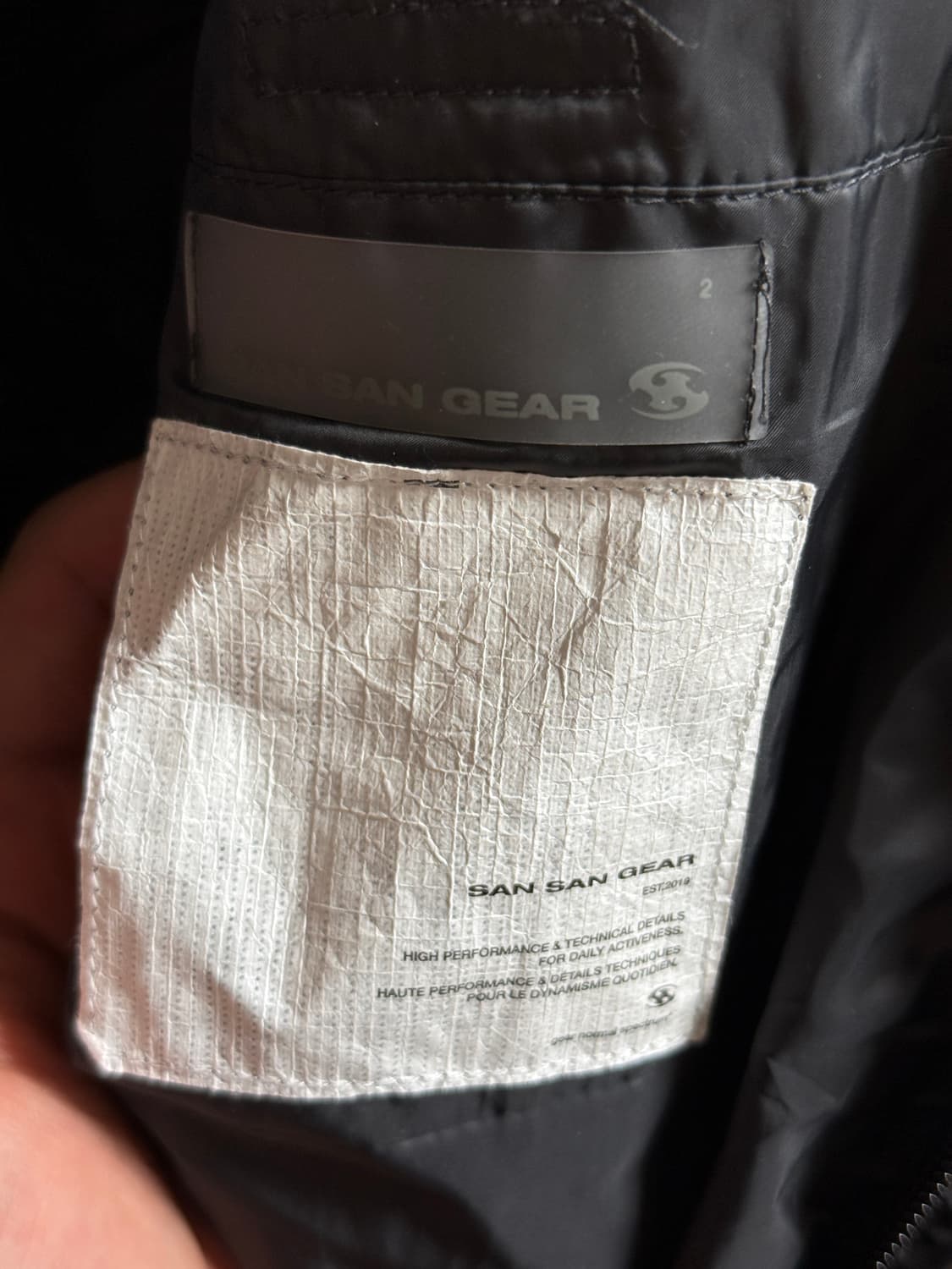 산산기어 서픽스 푸퍼 자켓 블랙_25FW 상품이미지3