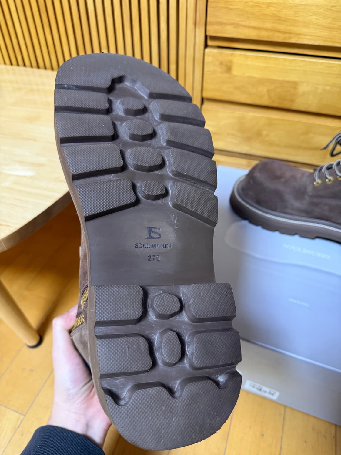 쏘유레슈어 벨루가 270 상품이미지3