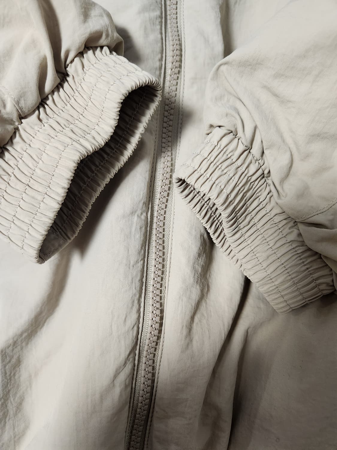 필루미네이트 오버핏 패딩점퍼 xl

새상품처럼 오염 하자없이 깨끗해요 ^ 상품이미지3