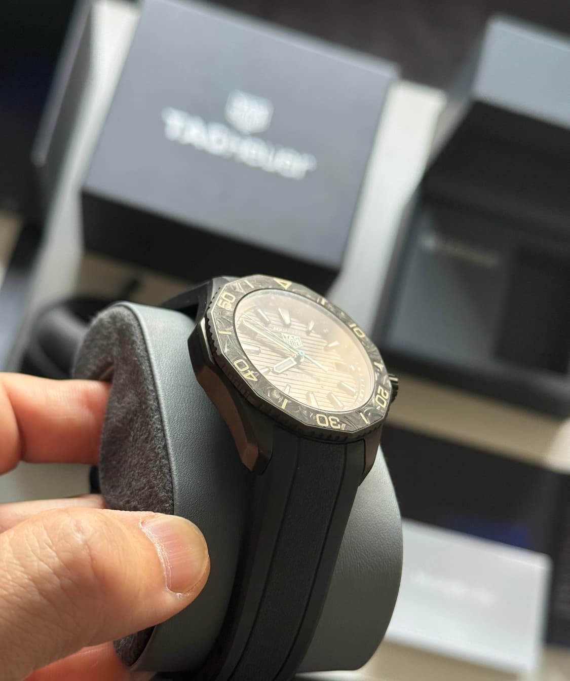 태그호이어 아쿠아레이서 프로페셔널 200 솔라그래프  상품이미지2