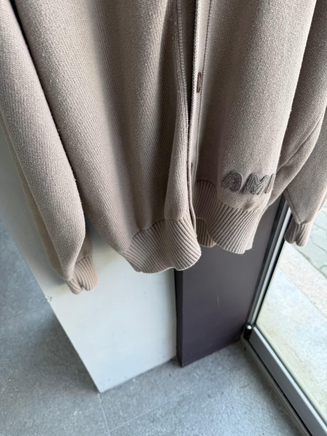 XL/ 아미 25FW 신형 엠브로이드 자수 가디건 상품이미지6
