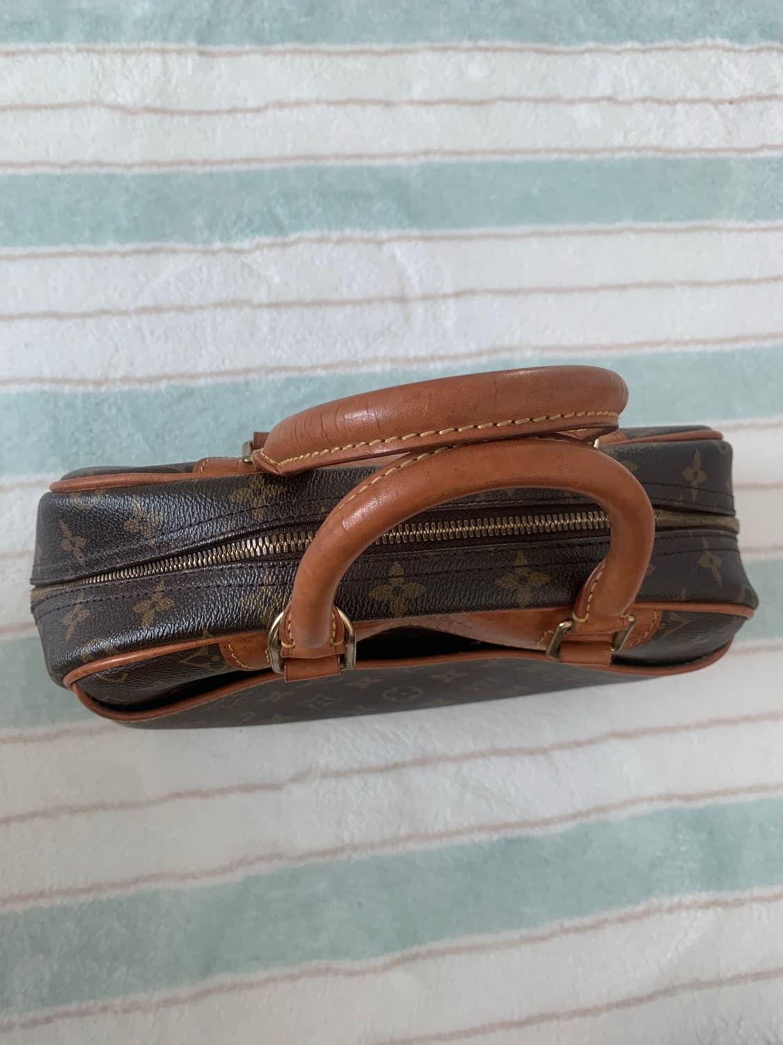 루이비통 볼링백 트루빌 pm 가방 상품이미지3