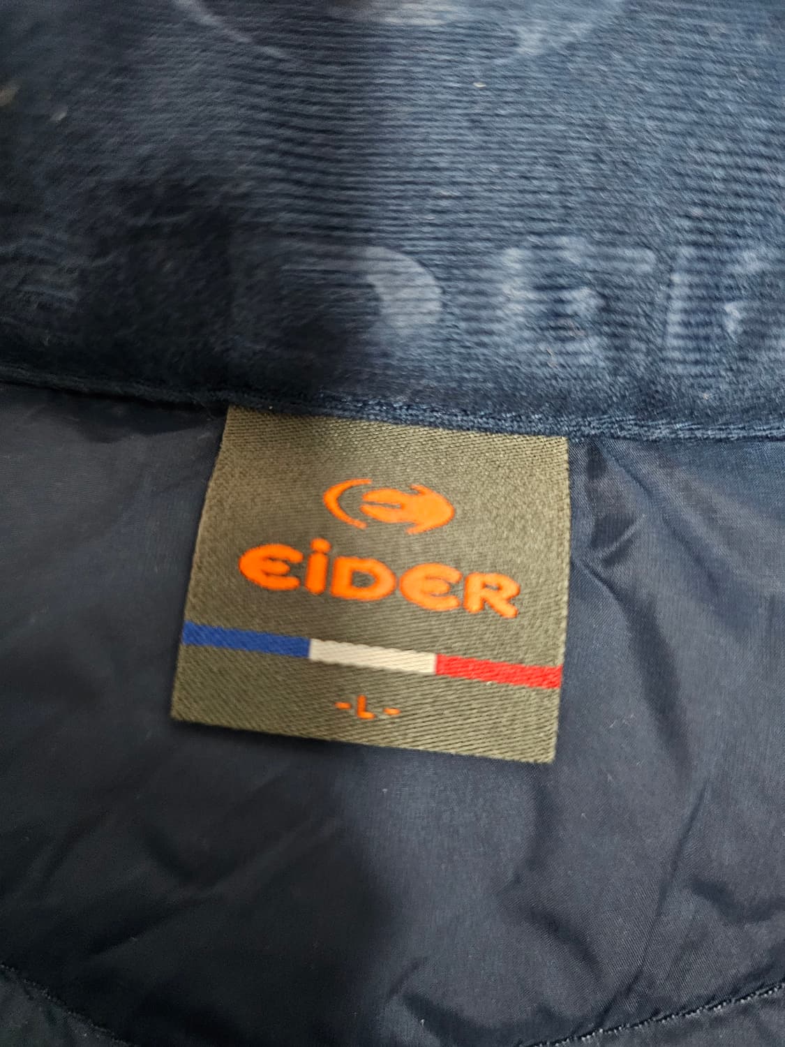 아이더 구스다운 경량패딩 L 상품이미지3