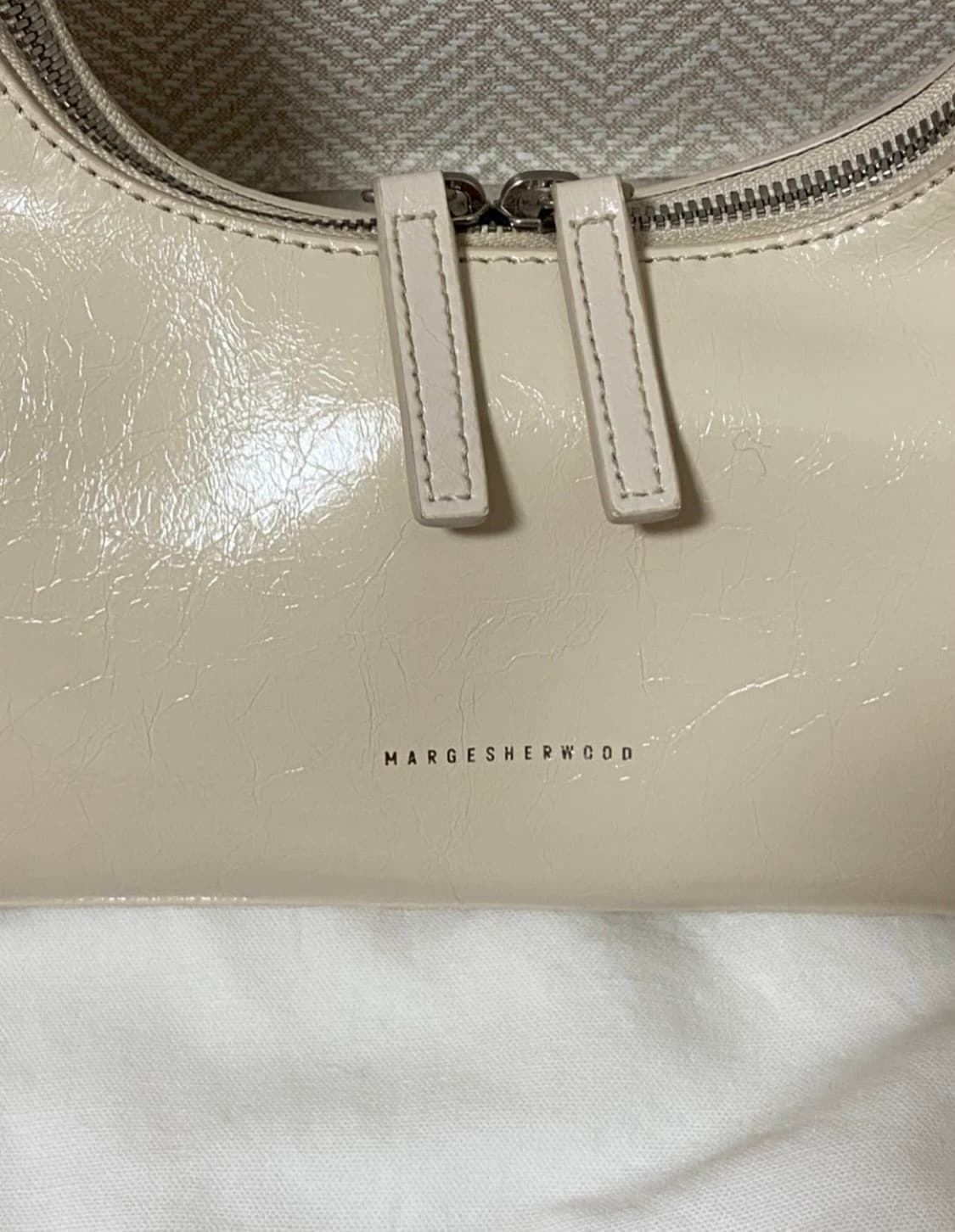 마지셔우드 호보 크링클 숄더백(라떼크링클) 상품이미지3