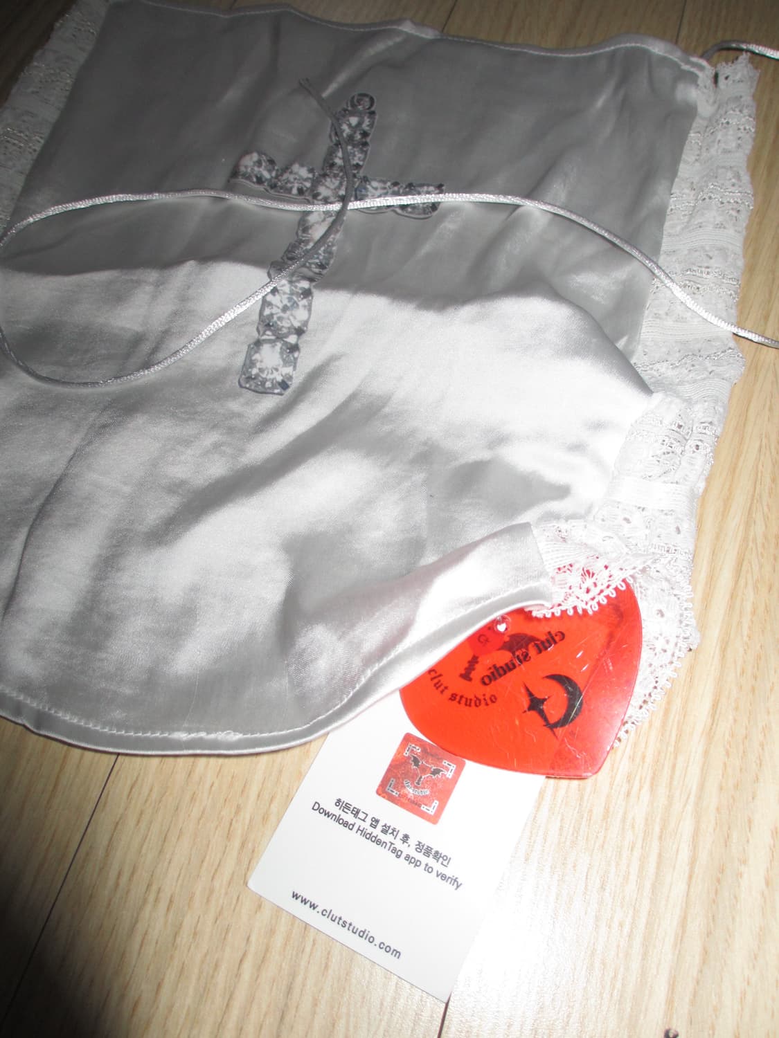 clut studio 화이트 레이스 실크 탱크탑 상품이미지3