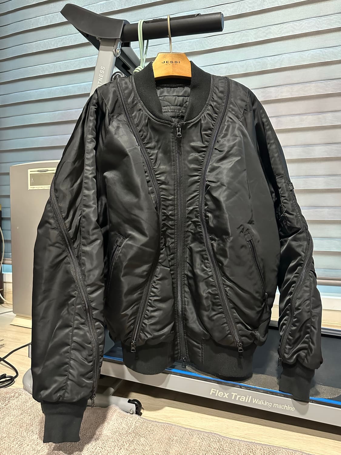 산산기어 X 알파인더스트릿 MA-1 플라이트 자켓 상품이미지1