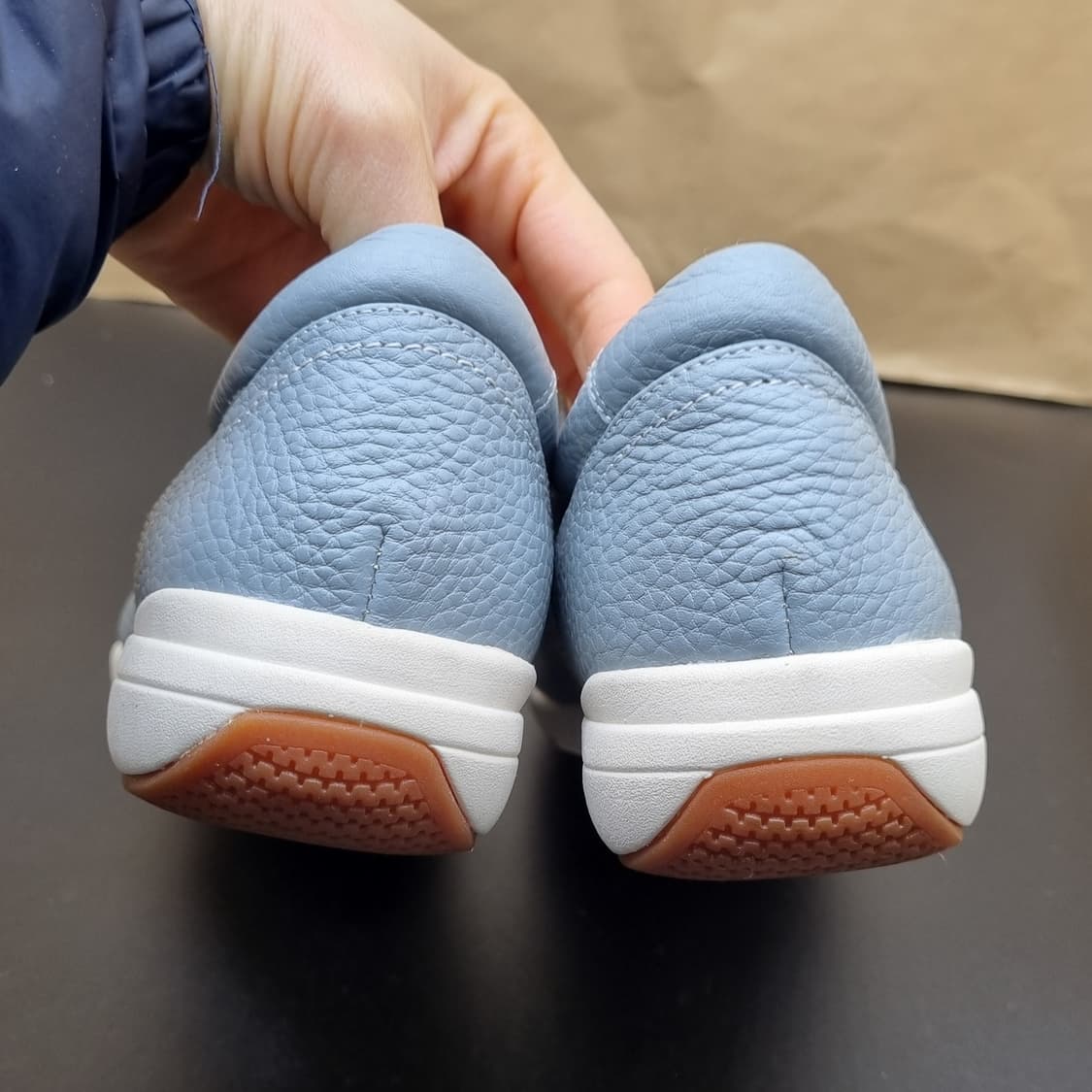 텐디 여성스니커즈 실사이즈240 상품이미지4