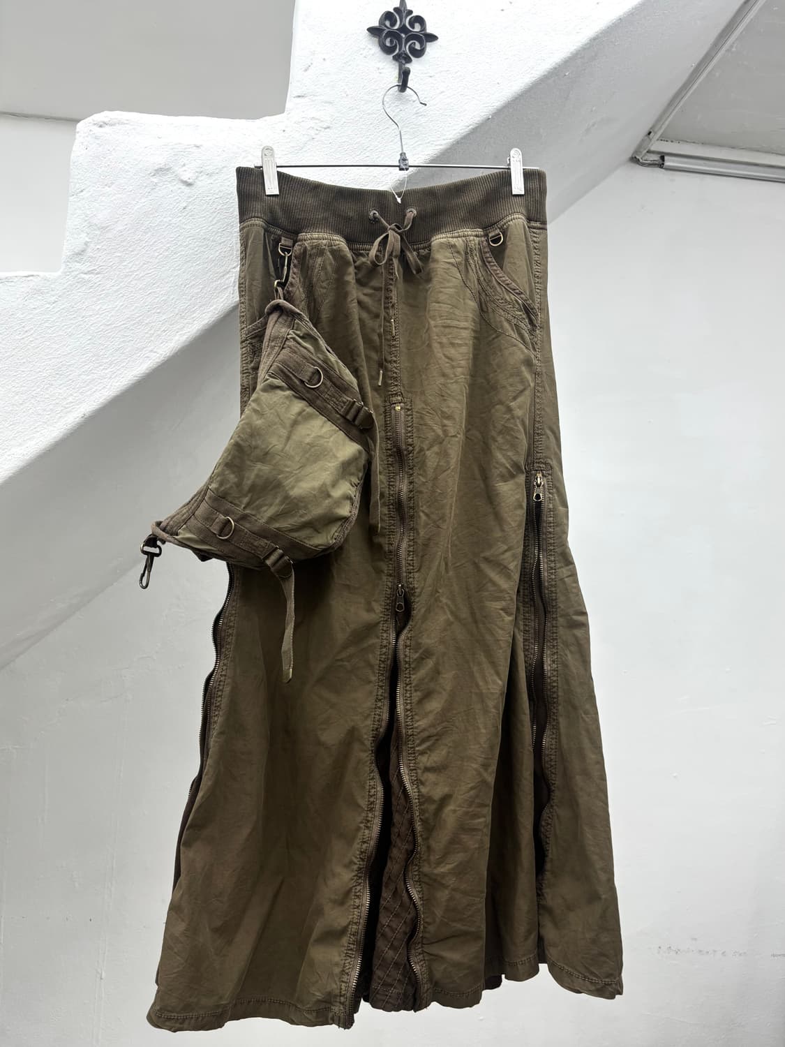 G.O.A parachute cargo pocket long skirt  상품이미지1